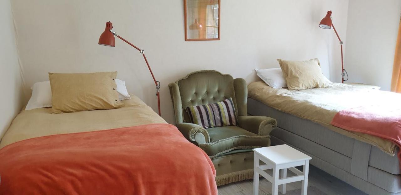 Woodstock B & B Studios Balsta Екстер'єр фото