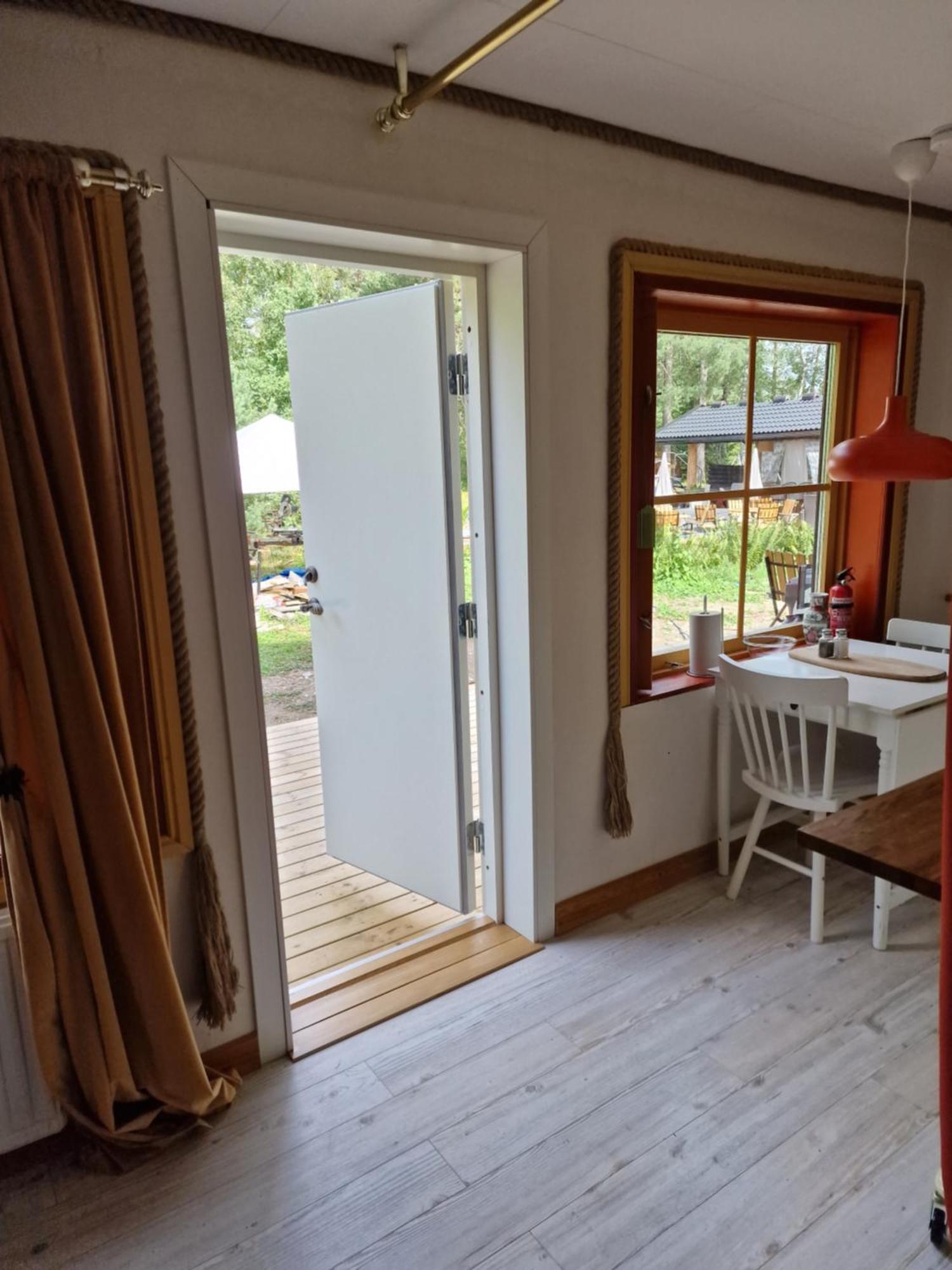 Woodstock B & B Studios Balsta Екстер'єр фото